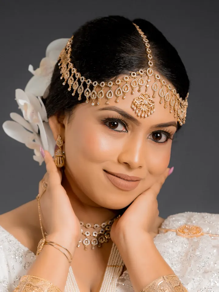 Close view of a bride’s skin and makeup finish